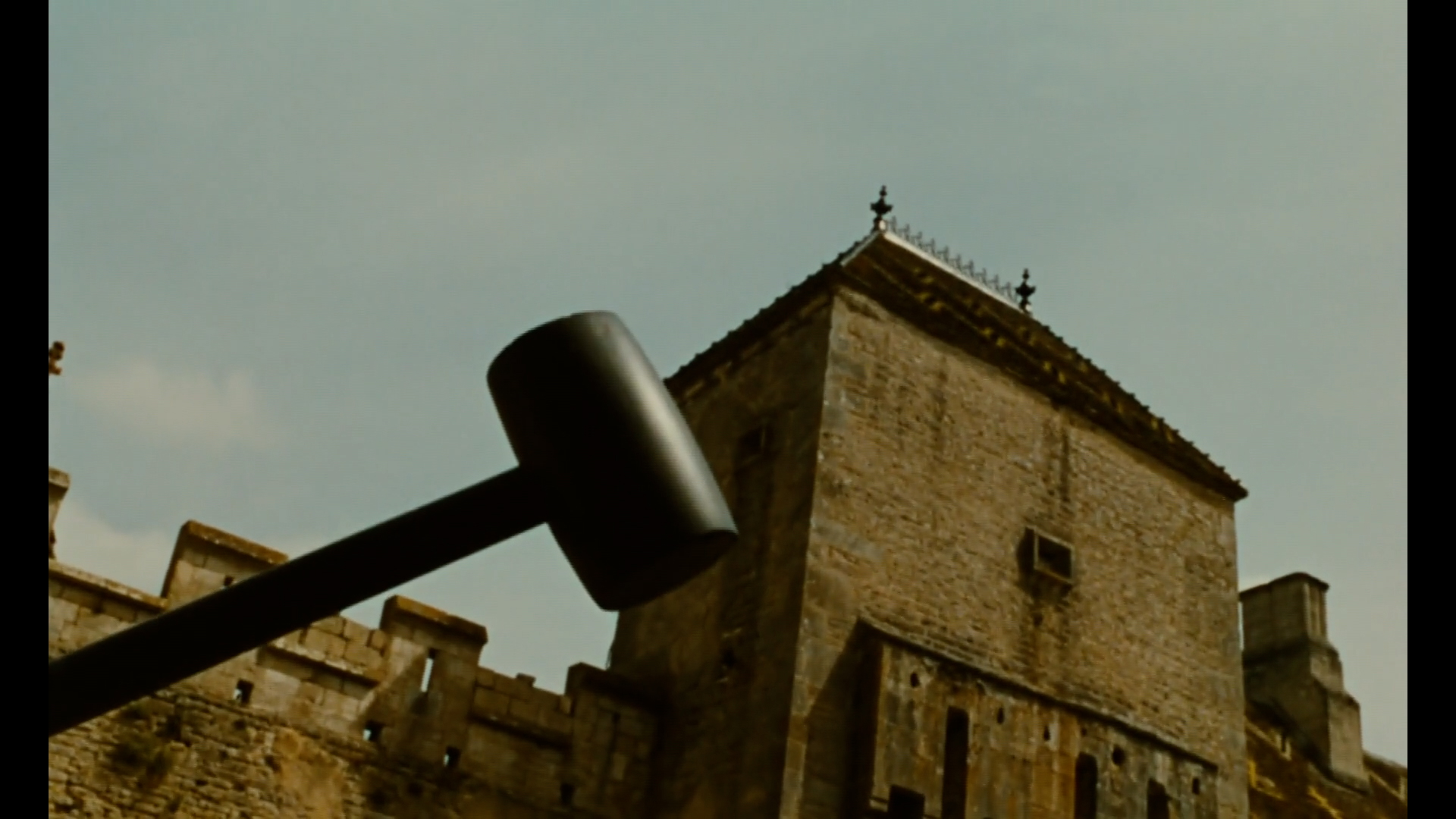 UGC est à vendre…